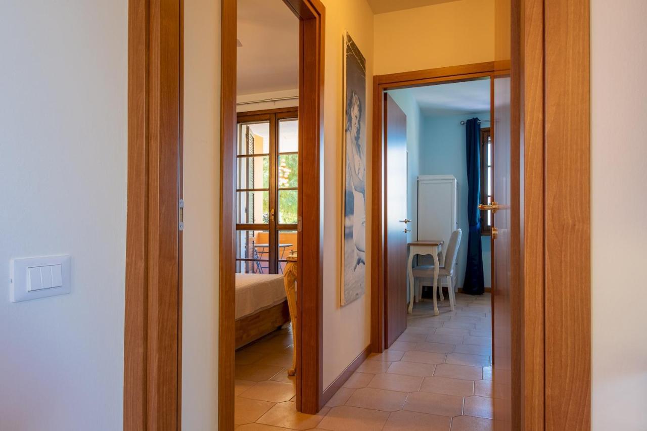 Апартаменти La Casa Sul Porto - Italian Homing Сірміоне Екстер'єр фото